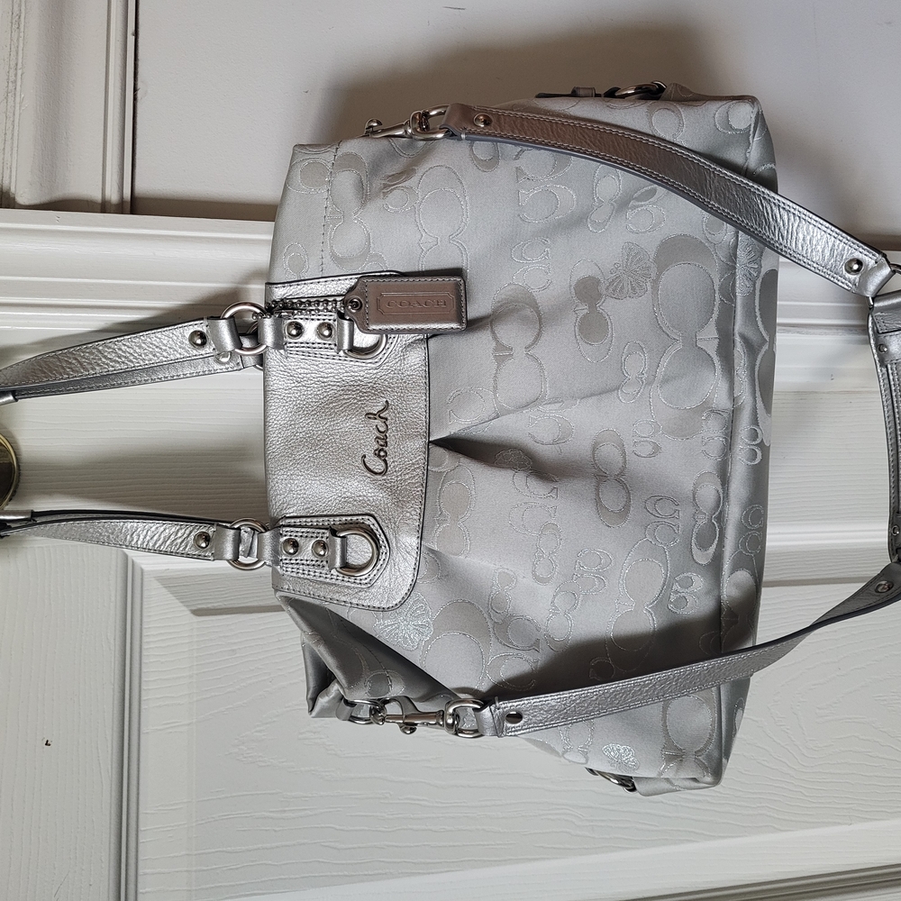 Coach Ashley Silver Shoulder Bag w/ Signature Pattern & Butterfly, Incl Keychain